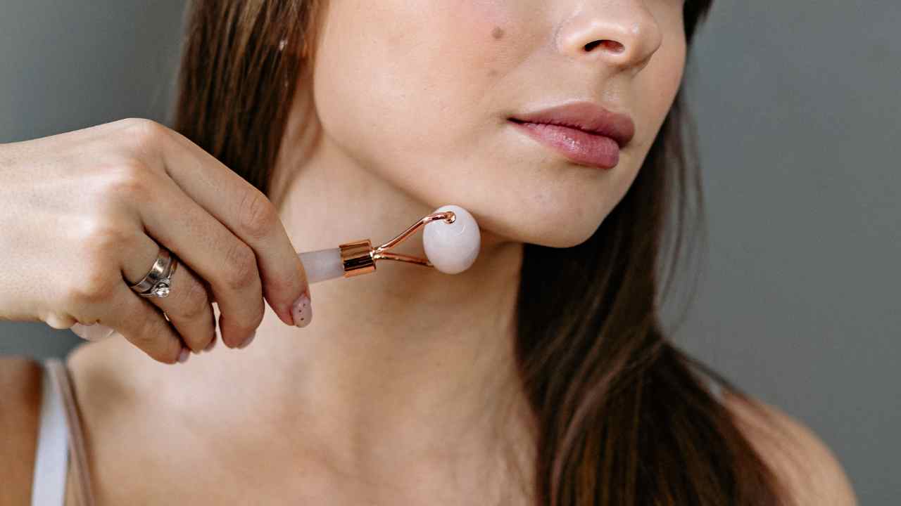 Rullo di Giada a cosa serve e come usarlo - Adorabile.it